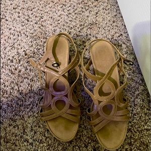 tan wedges perfect for any event!!